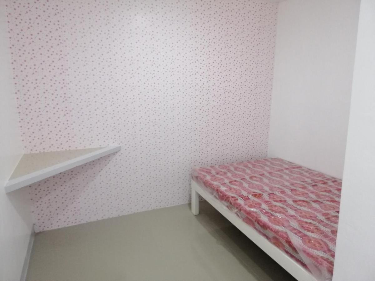 Albergue Katrina'S Dorm Tarlac City Exterior foto