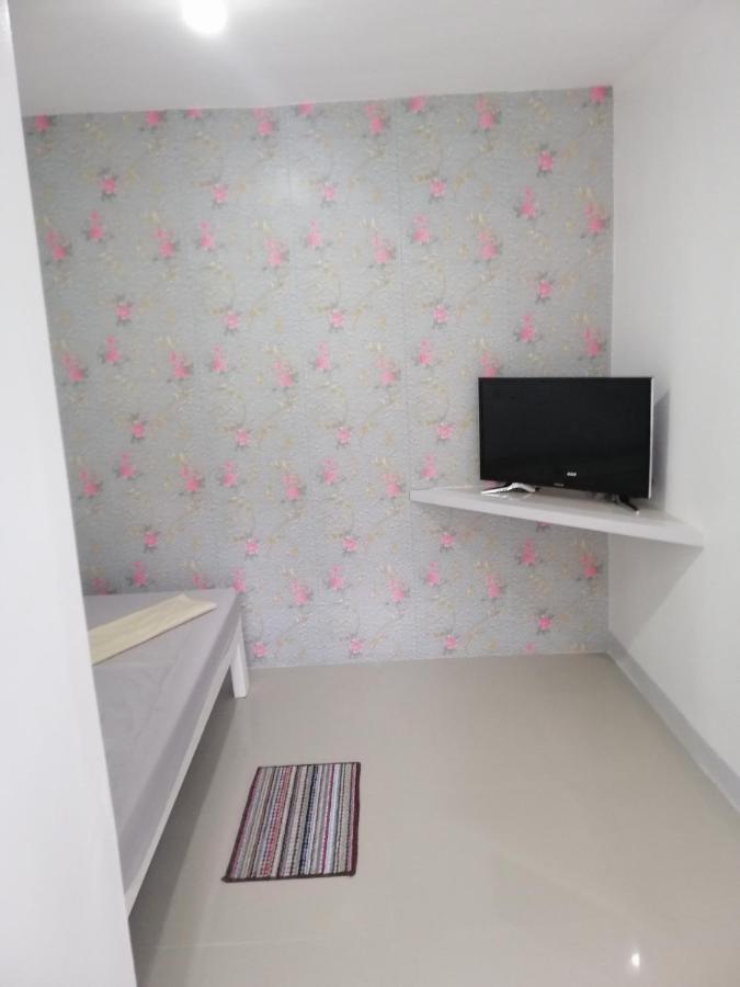 Albergue Katrina'S Dorm Tarlac City Exterior foto